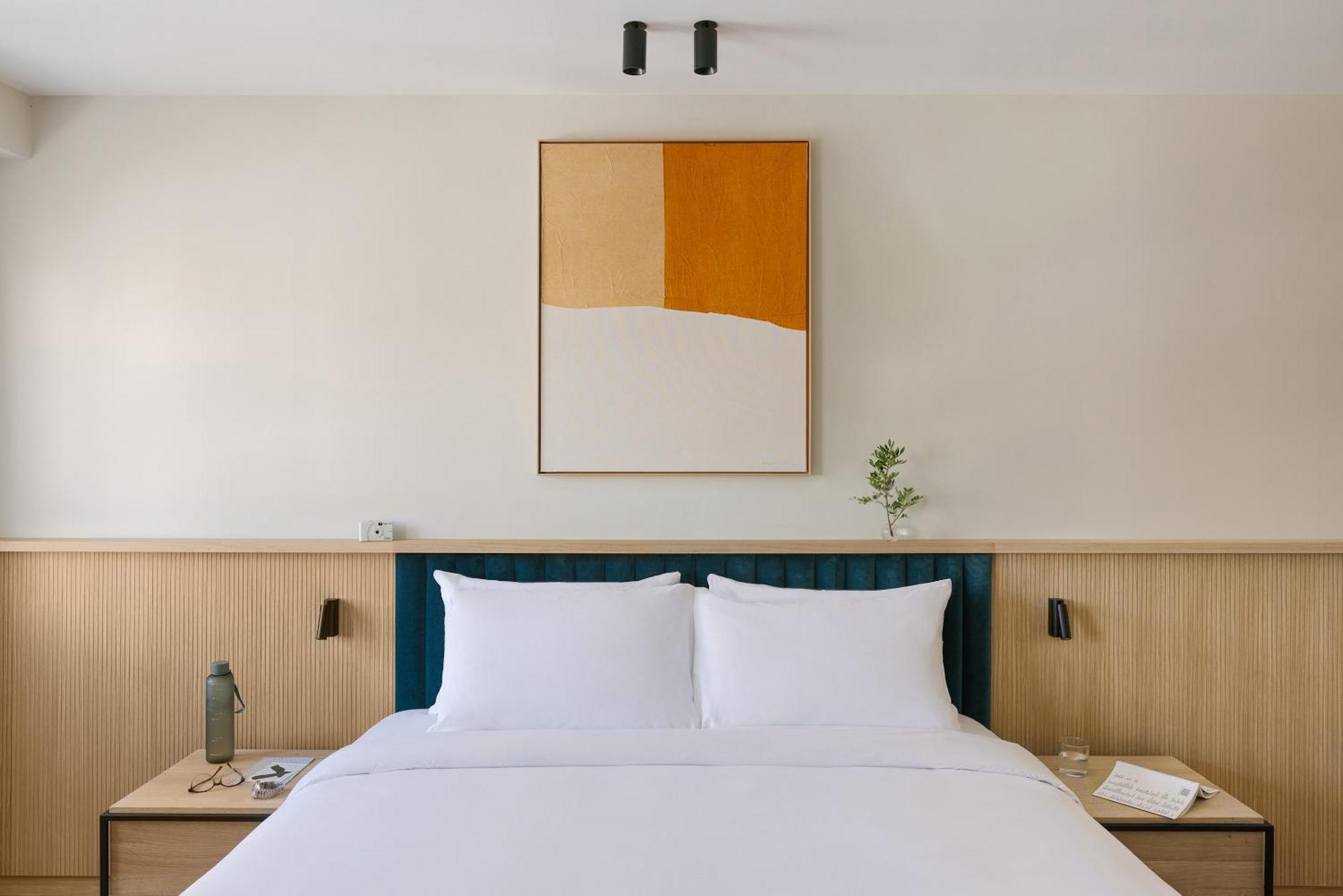 Sonder Sofia Aparthotel Madrid Bagian luar foto